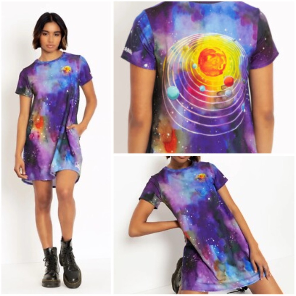 Blackmilk “EXPAND YOUR UNIVERSE SWING TEE DRESS” Size Medium XL NWT Lora Zombie
